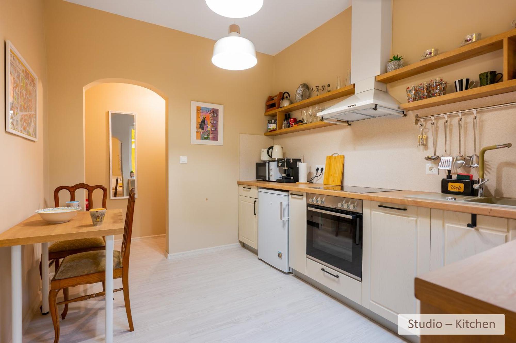 Super Stylish & With Shared Terrace By Flat Mаnager