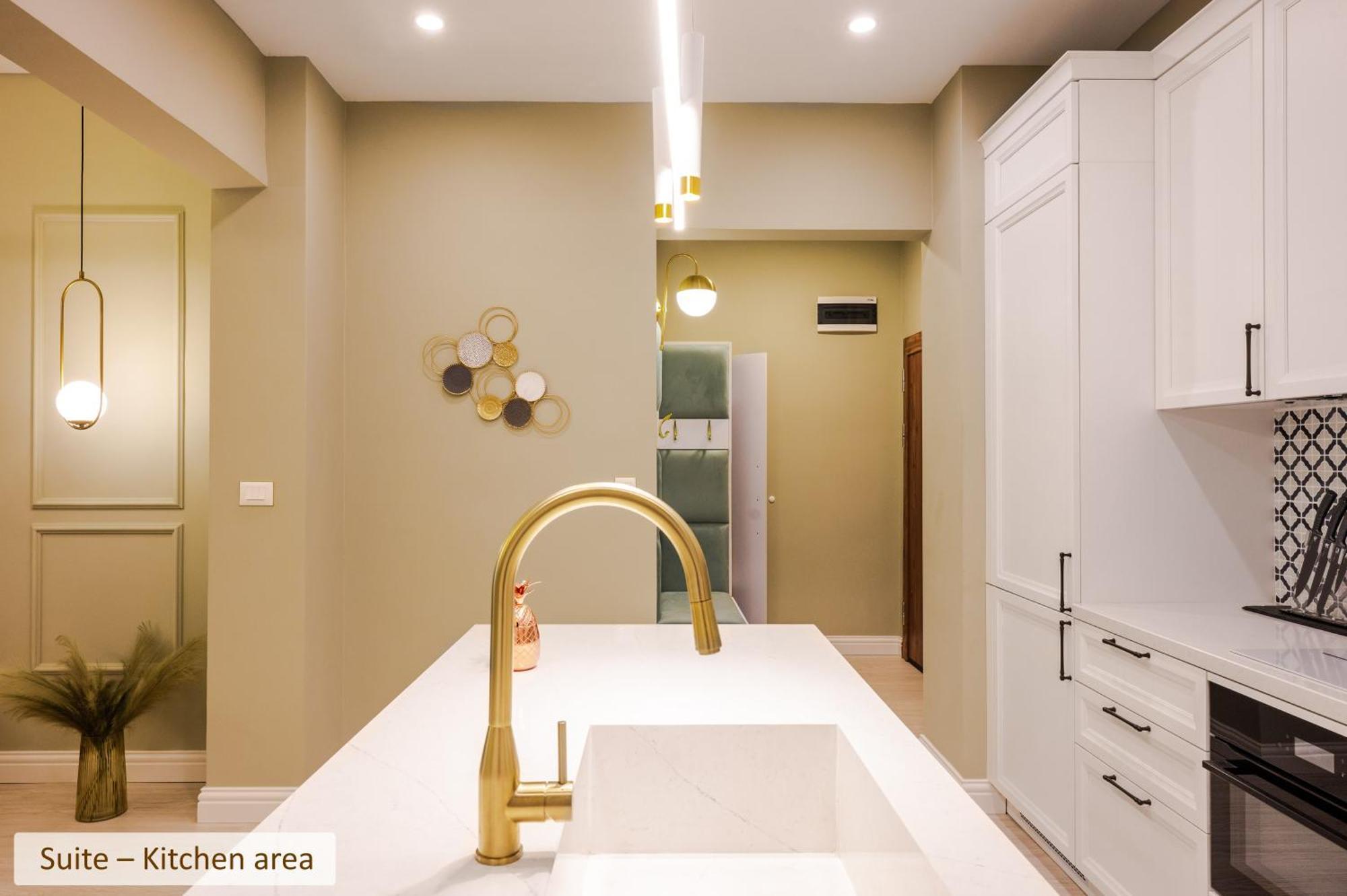 Super Stylish & With Shared Terrace By Flat Mаnager Apartment